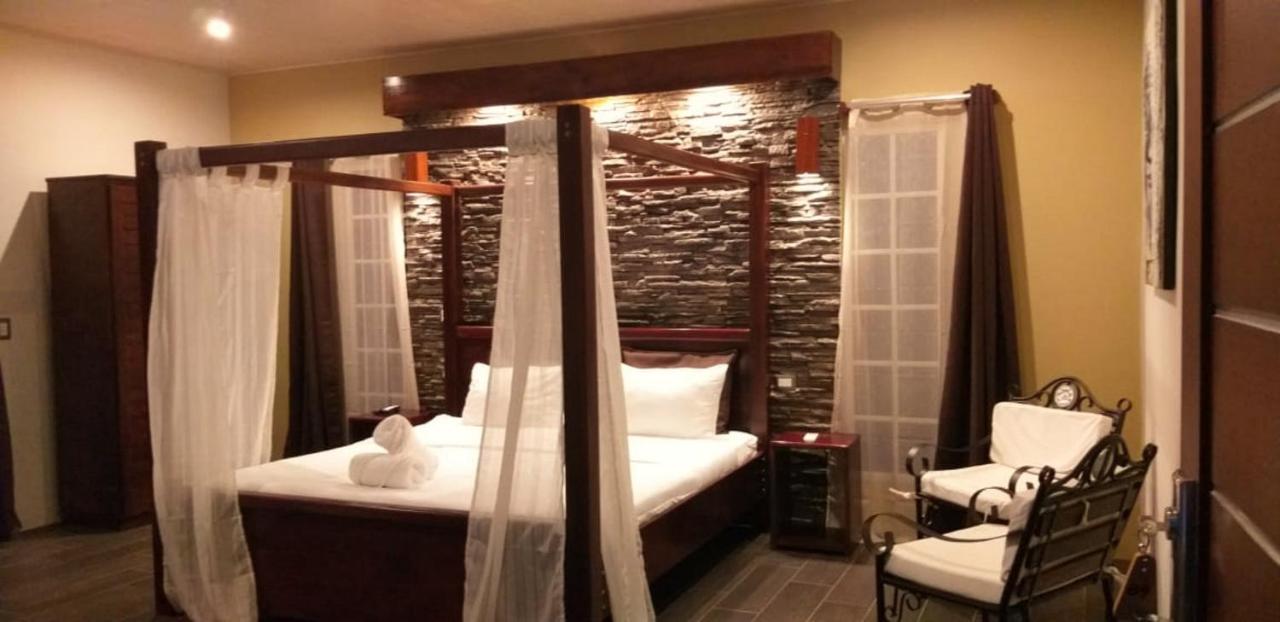 Tropical Suites & Villas La Fortuna Ngoại thất bức ảnh